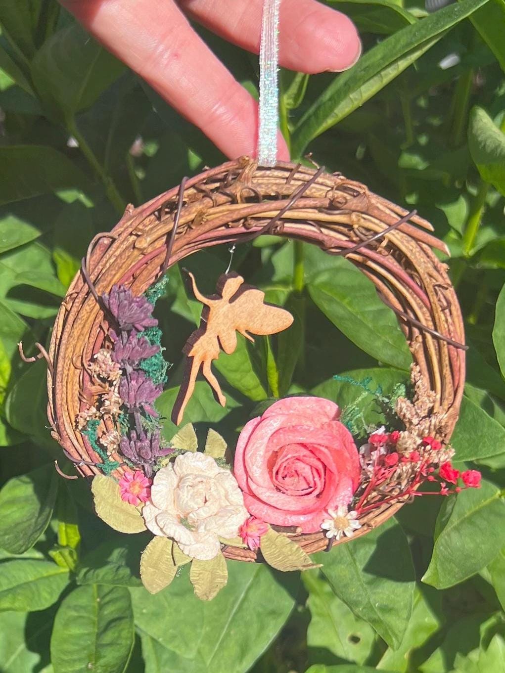 Mini Fairy Wreath – Fairy Decor with Natural Flowers and a miniature fairy | Cottagecore Fairy Garden Wall Hanging