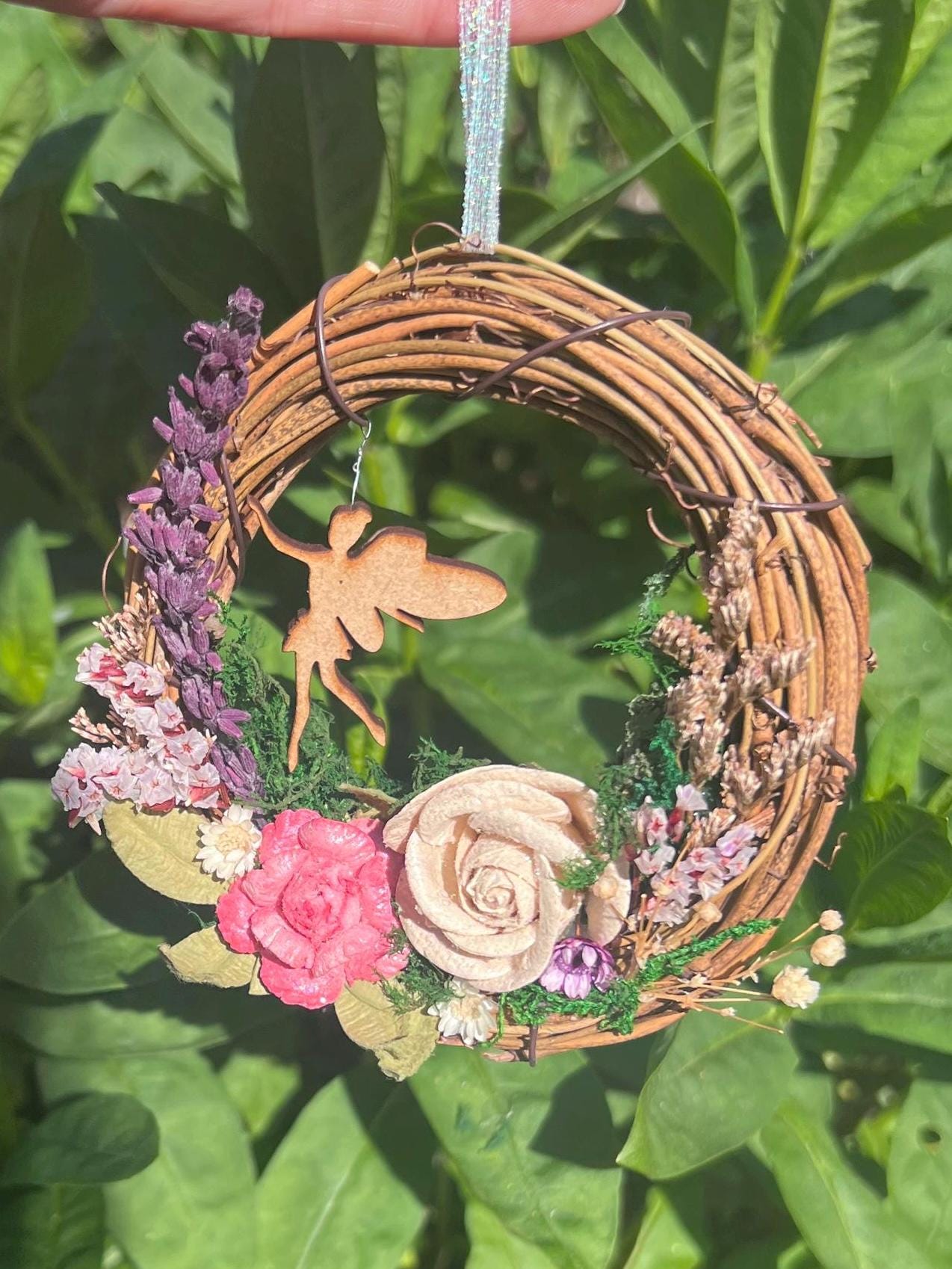 Mini Fairy Wreath – Fairy Decor with Natural Flowers and a miniature fairy | Cottagecore Fairy Garden Wall Hanging