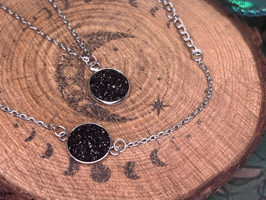 Minimalist Black Obsidian Onyx Resin Bracelet – Stainless Steel Chain, Hypoallergenic Jewelry