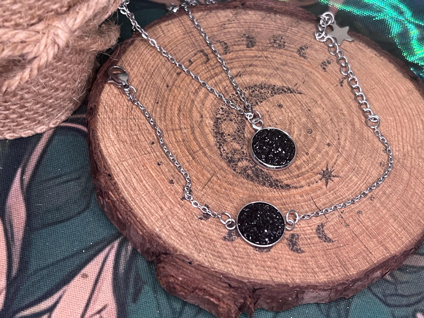 Minimalist Black Obsidian Onyx Resin Bracelet – Stainless Steel Chain, Hypoallergenic Jewelry