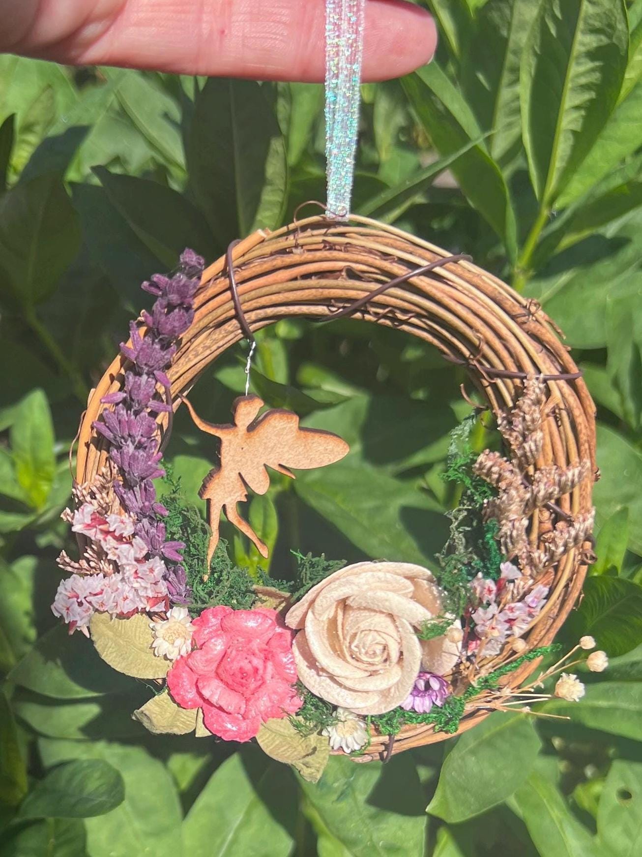Mini Fairy Wreath – Fairy Decor with Natural Flowers and a miniature fairy | Cottagecore Fairy Garden Wall Hanging